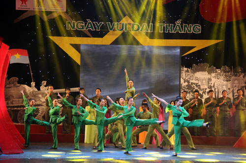 Nghĩa tình đồng đội trong “Ngày vui đại thắng”