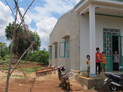 Khuất tất trong huy động xây dựng đường điện