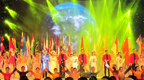 Khai mạc Lễ hội “Thành phố Hồ Chí Minh - Phát triển và hội nhập” 