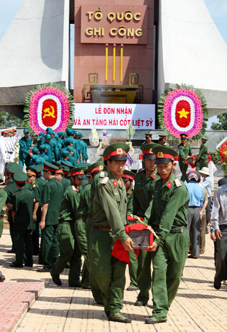 Tìm thân nhân 3 liệt sĩ quê Hải Phòng, hiện an táng tại Nghĩa trang liệt sĩ xã Tam Thái (Quảng Nam)