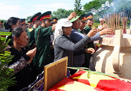 Liệt sĩ Bùi Văn Chuộn hy sinh tại Long Khốt, Kiến Tường