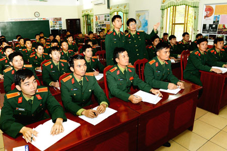 Nâng cao chất lượng đào tạo cán bộ chính trị cấp phân đội trong tình hình mới