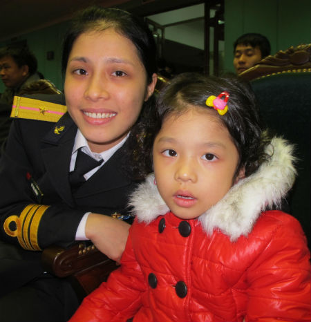 Con sợ… bị đau