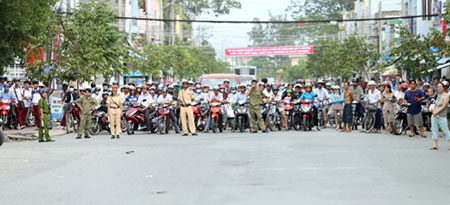 “Ngón chân cái chưa khô bùn vạn dặm”