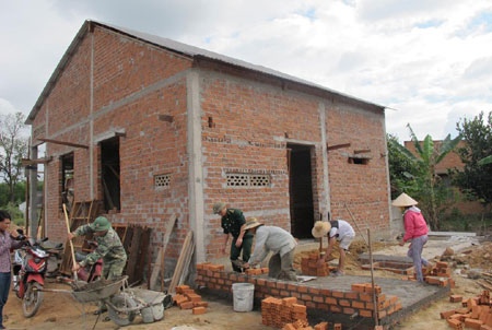 Ấm tình quân - dân vùng biên Ea Súp