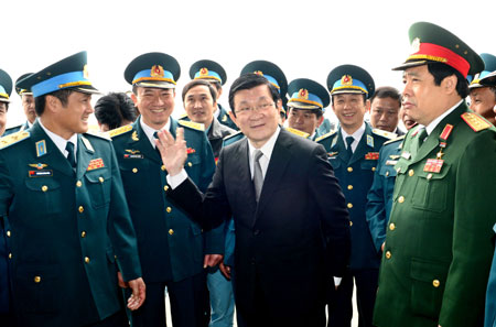 Đón bắt thời cơ, phát huy sức mạnh của toàn dân, bảo vệ lợi ích quốc gia dân tộc, đưa đất nước tiếp tục tiến lên