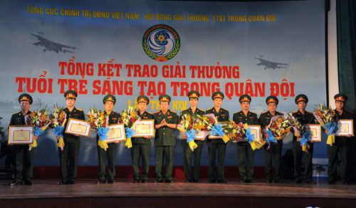 Trao 17 giải nhất Giải thưởng Tuổi trẻ sáng tạo trong Quân đội