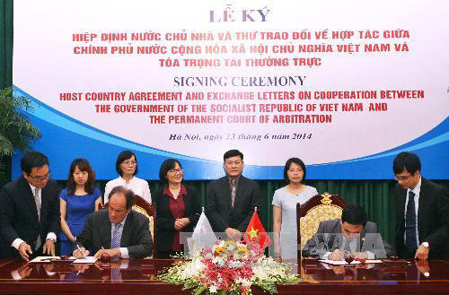 Ký Hiệp định nước chủ nhà và Thư trao đổi về hợp tác giữa Việt Nam và Tòa trọng tài thường trực 
