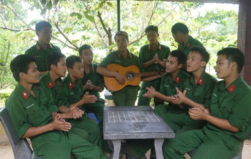 Hai mô hình tuyên truyền giáo dục pháp luật ở Quân khu 5