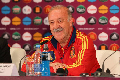 HLV Vicente del Bosque chỉ trích thái độ thi đấu của các học trò