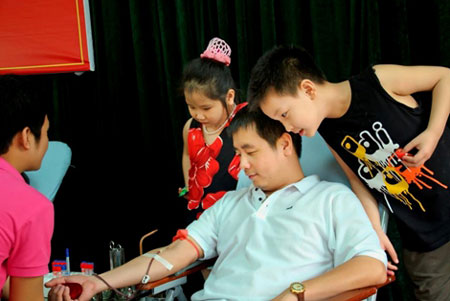 “Ươm mầm nhân ái”