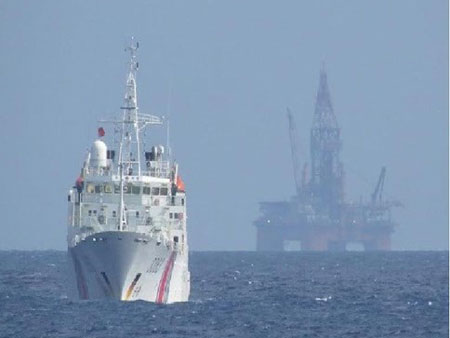 Thay đổi hiện trạng thông qua sự cưỡng ép  