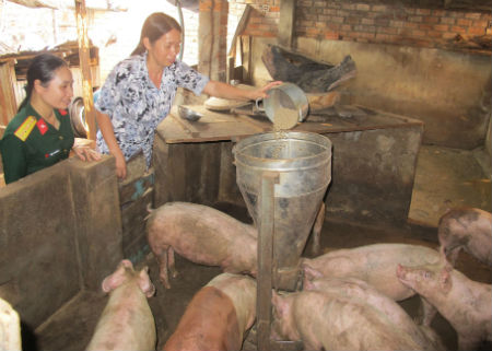 Tổ tiết kiệm giúp nhau vượt khó