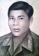 Tìm phần mộ liệt sĩ Hoàng Văn Khuây