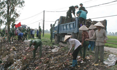 Thêm sâu nặng nghĩa tình quân dân