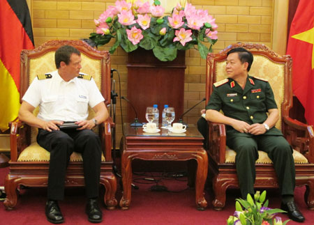 Hai Bộ Quốc phòng Việt Nam và Đức thúc đẩy hợp tác trong lĩnh vực quản lý nội bộ