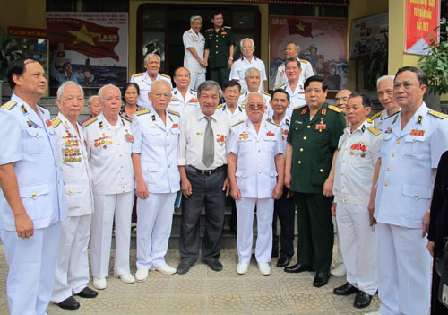 Chiến thắng trận đầu là ý chí, quyết tâm của toàn dân tộc (*)