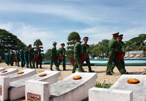 Tìm thân nhân 13 liệt sĩ hiện an táng tại NTLS xã Bình Định và Bình Quý (Thăng Bình, Quảng Nam)