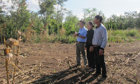 Hành vi chiếm đoạt và hủy hoại tài sản công dân phải nghiêm trị