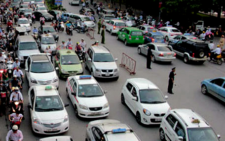 Hà Nội: Hơn 70 doanh nghiệp vận tải giảm giá cước 