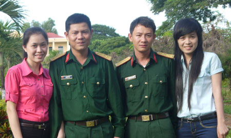 Hai chị em cùng làm dâu một đại đội