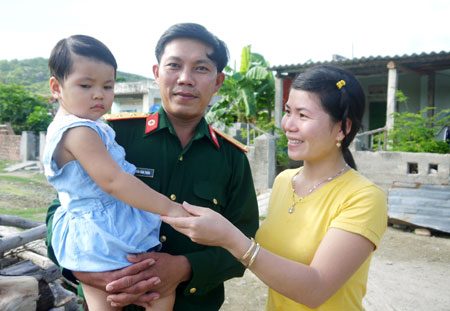 Gia đình quân dân ở đảo Nhơn Châu