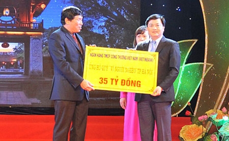 VietinBank ủng hộ 35 tỷ đồng cho Quỹ “Vì người nghèo” TP Hà Nội