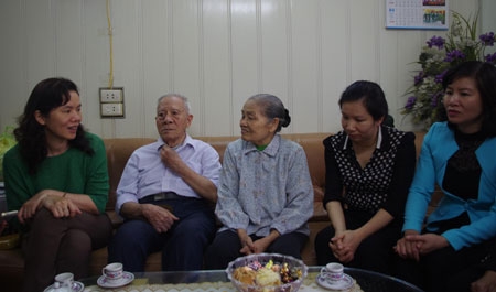 Thủ lĩnh của Tổ lao động xã hội chủ nghĩa đầu tiên