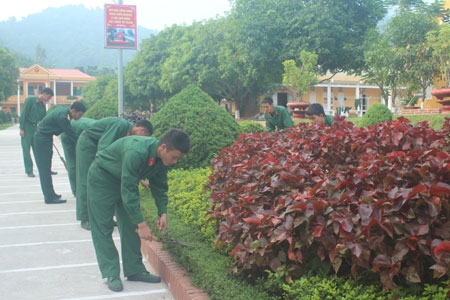 Niềm vui của Lầu Bá Nù