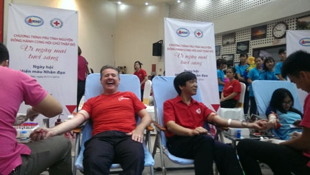 Chung tay vì sức khỏe cộng đồng