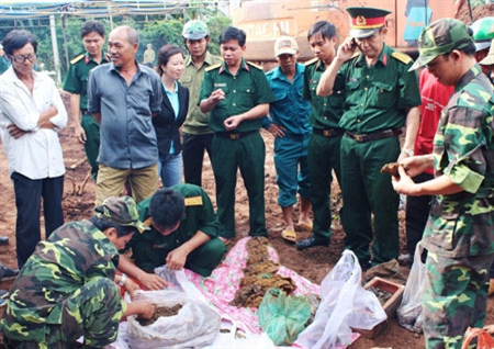 Vượt gian khó đi tìm đồng đội