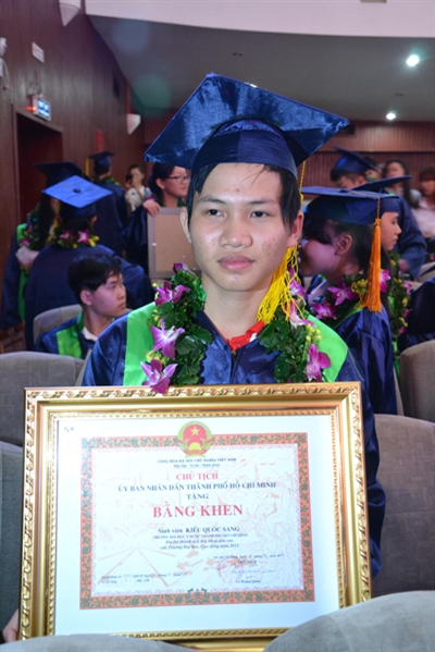 Gương sáng vượt khó, học giỏi