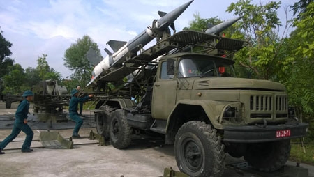 Lãnh đạo thực hiện hiệu quả nhiệm vụ trọng tâm, bảo vệ vùng trời Đông Bắc Tổ quốc