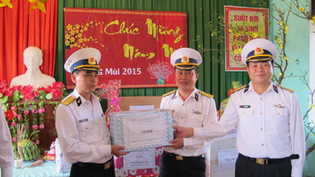 Xuân đã về trên đảo