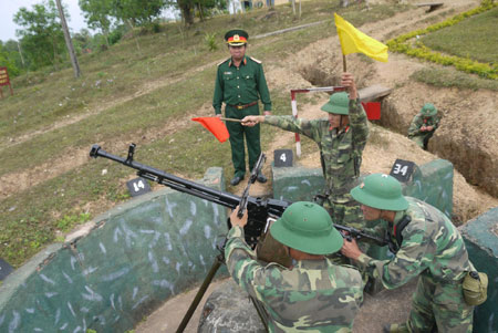 Kiểm tra công tác sẵn sàng chiến đấu và đón Tết Nguyên đán Ất Mùi