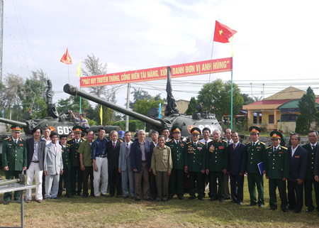 “Năm bảy tư” huyền thoại