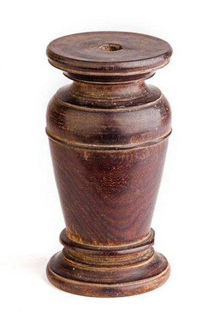 Lọ hoa cất giấu tài liệu