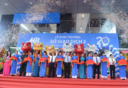 Tái cơ cấu hệ thống ngân hàng: Quyết liệt cán đích