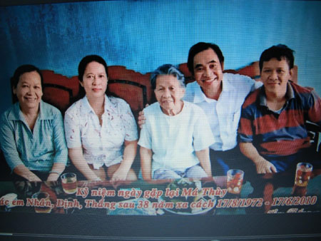 Một Việt kiều Đức và hành trình 40 năm đi tìm má nuôi