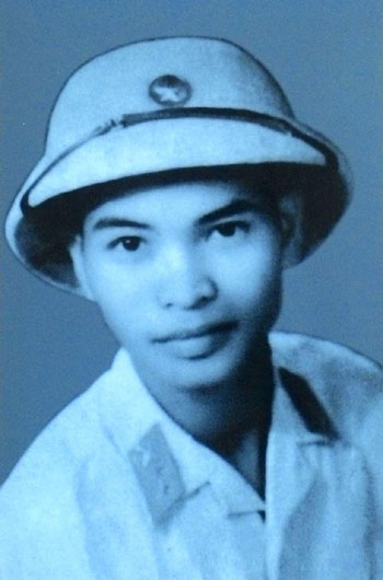 Liệt sĩ Đoàn Việt Hùng, an táng ban đầu tại phía đông Đường 14, Khu 7, Gia Lai