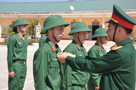 Luôn gương mẫu để luyện cán, rèn binh