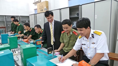 Cán bộ “đầu tàu” ở đơn vị lá cờ đầu