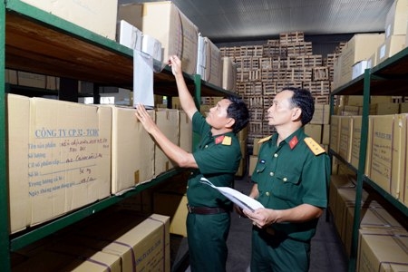 Chú trọng xây dựng kho chính quy