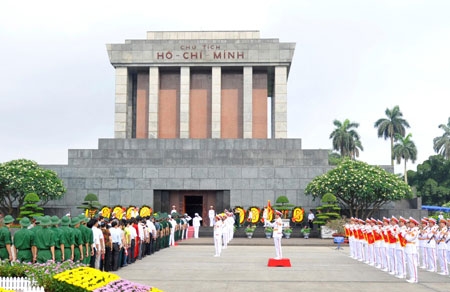 Tự hào 40 năm bên công trình Lăng Bác