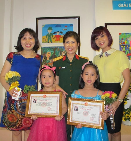 Chúng mình cùng đoạt giải