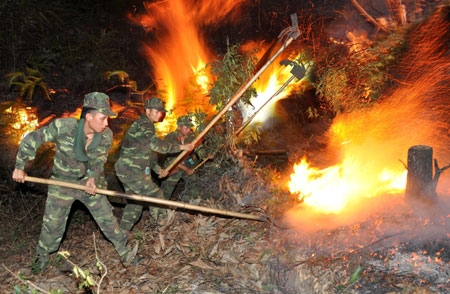 Tạo “điểm nhấn” từ đổi mới phong cách lãnh đạo