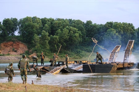 Đoàn kết, vượt khó, bảo đảm tốt cho các nhiệm vụ