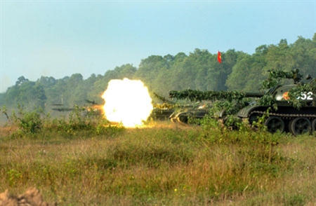 Xây dựng quân đoàn vững mạnh về chính trị, cơ động chiến đấu tốt