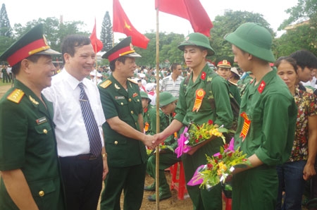 Thế vững gắn kết hiệu quả kinh tế - quốc phòng     