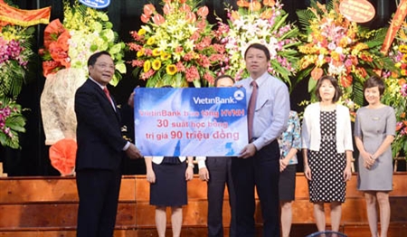 VietinBank tài trợ học bổng cho sinh viên Học viện Ngân hàng
